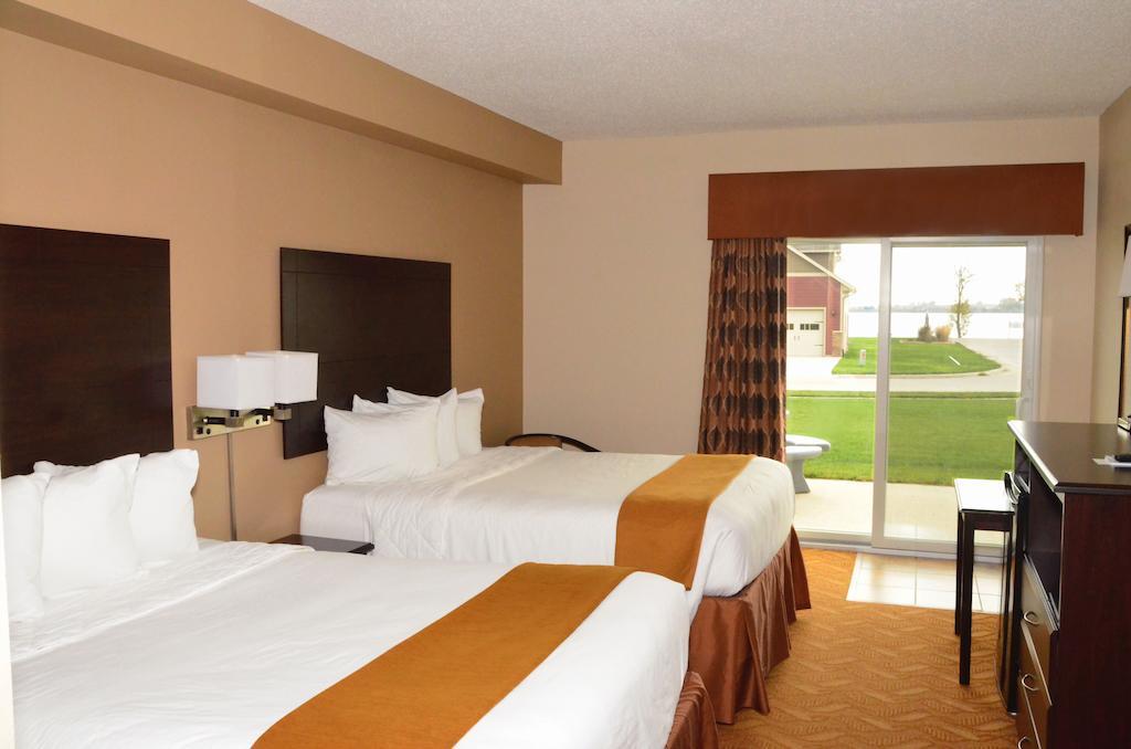 Cobblestone Inn & Suites - Lake View Quarto foto