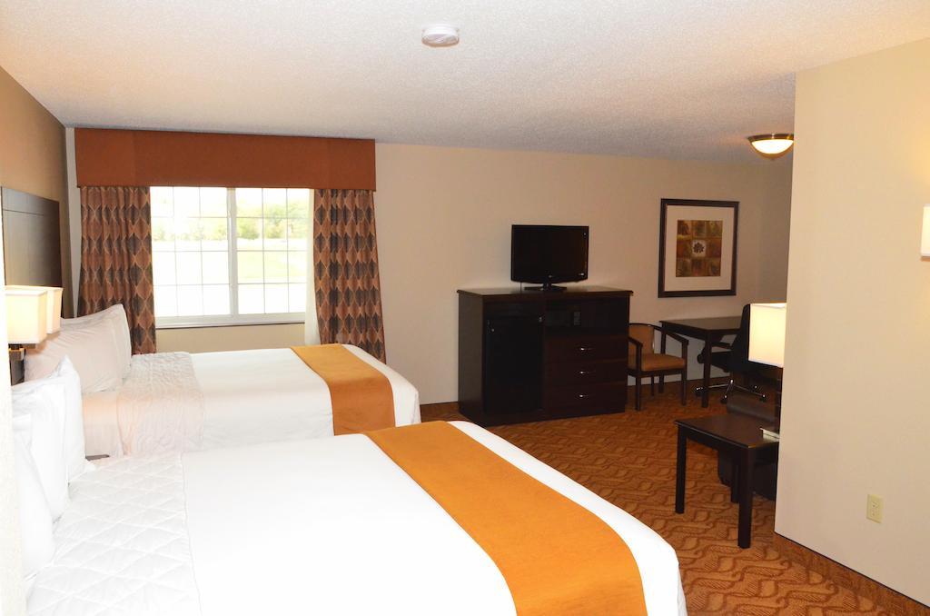 Cobblestone Inn & Suites - Lake View Quarto foto